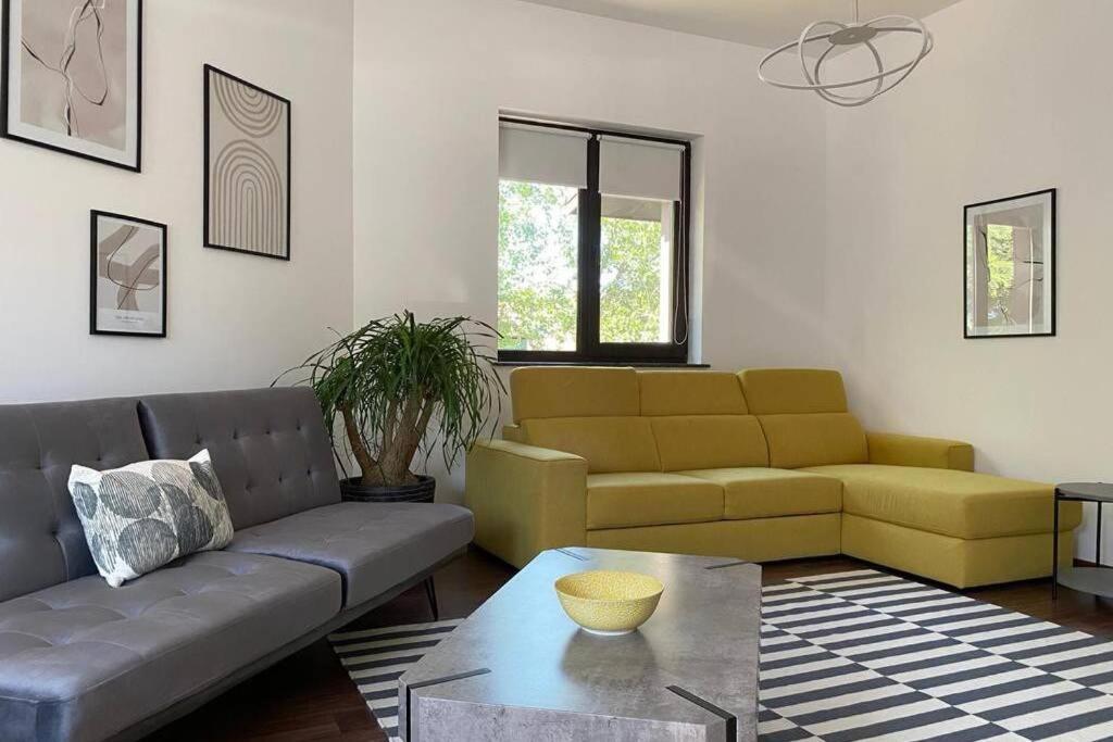 La Tuya Deluxe Villa Jászvásár Kültér fotó