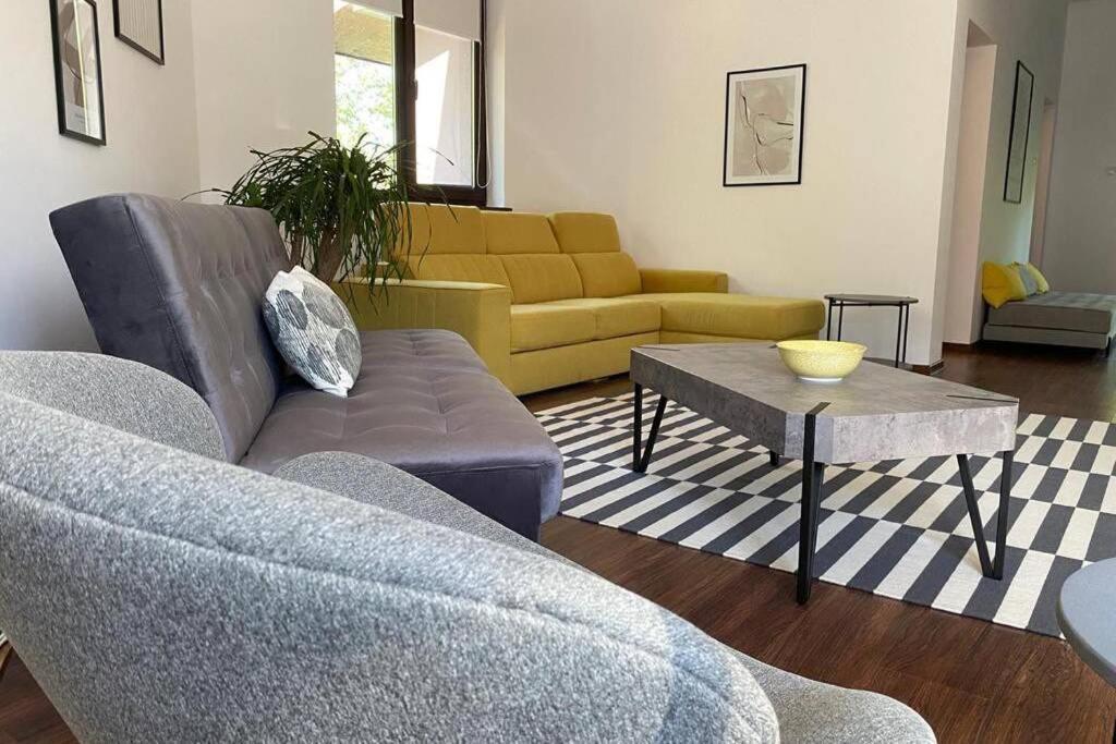 La Tuya Deluxe Villa Jászvásár Kültér fotó