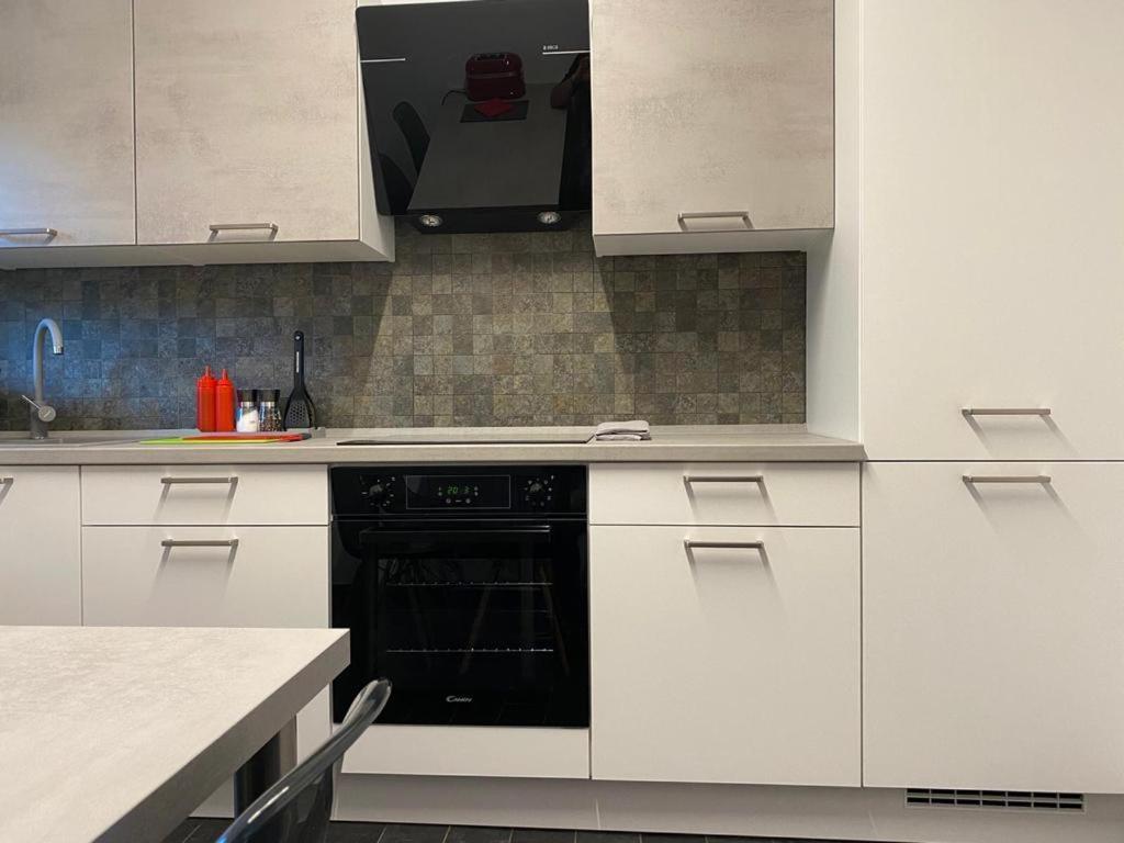La Tuya Deluxe Villa Jászvásár Kültér fotó